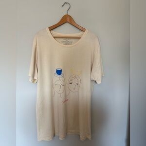 Mimi & August “Complices” Graphic Tee – Cream Pima Cotton T-Shirt Size XXL